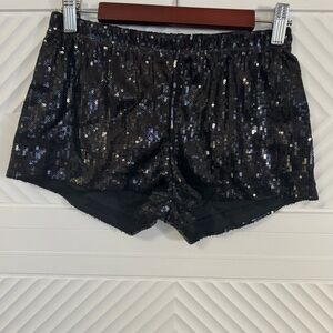 Sequins shorts. Stretchy S.